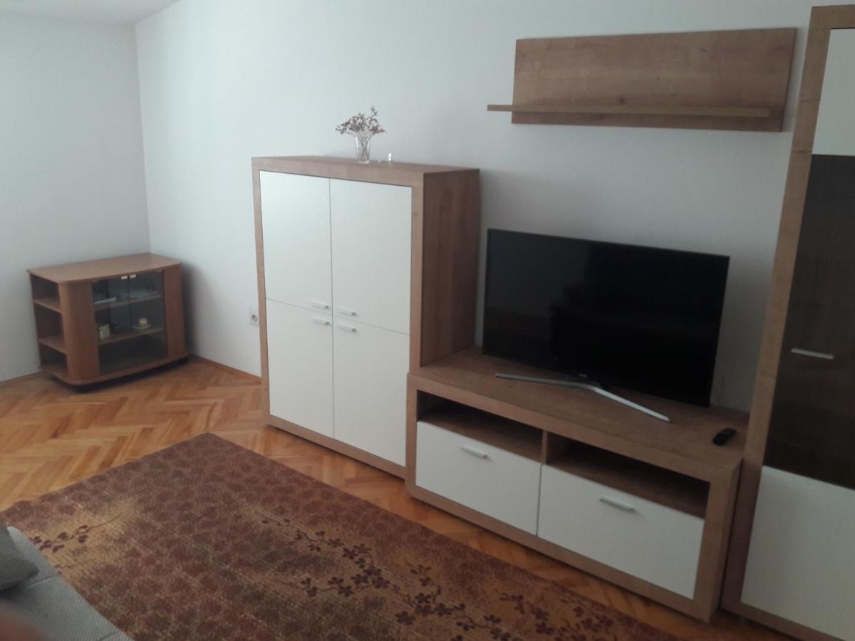Apartment Bise Rogoznica  Bagian luar foto