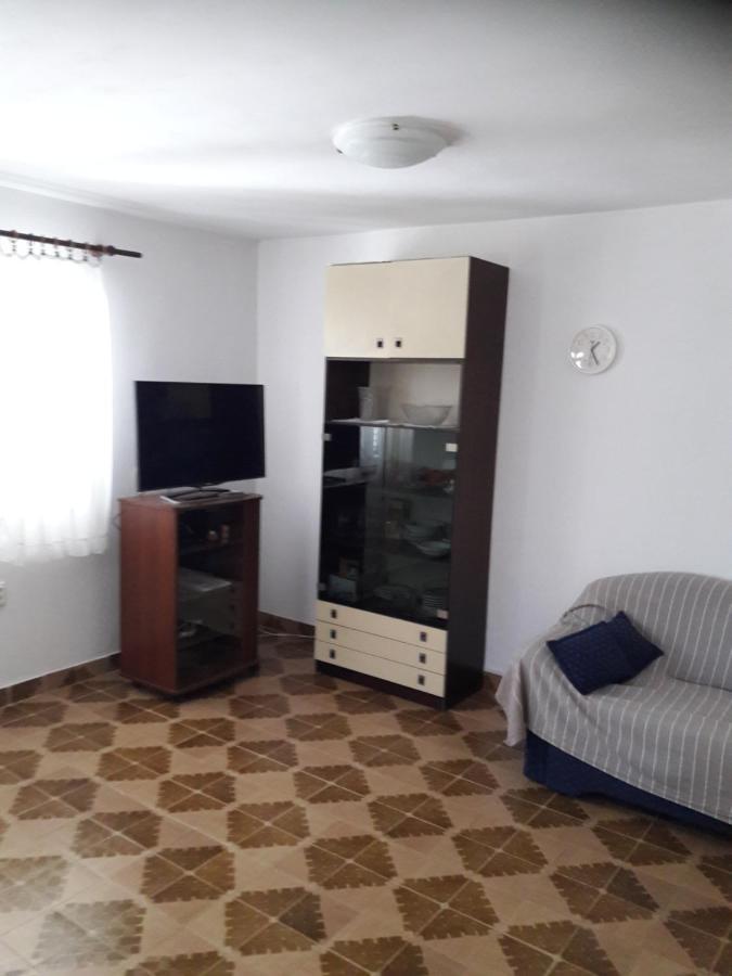 Apartment Bise Rogoznica  Bagian luar foto