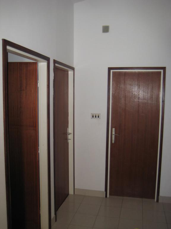 Apartment Bise Rogoznica  Bagian luar foto
