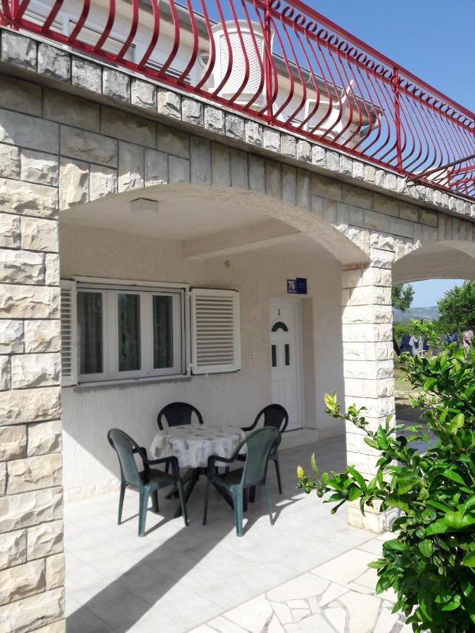 Apartment Bise Rogoznica  Bagian luar foto